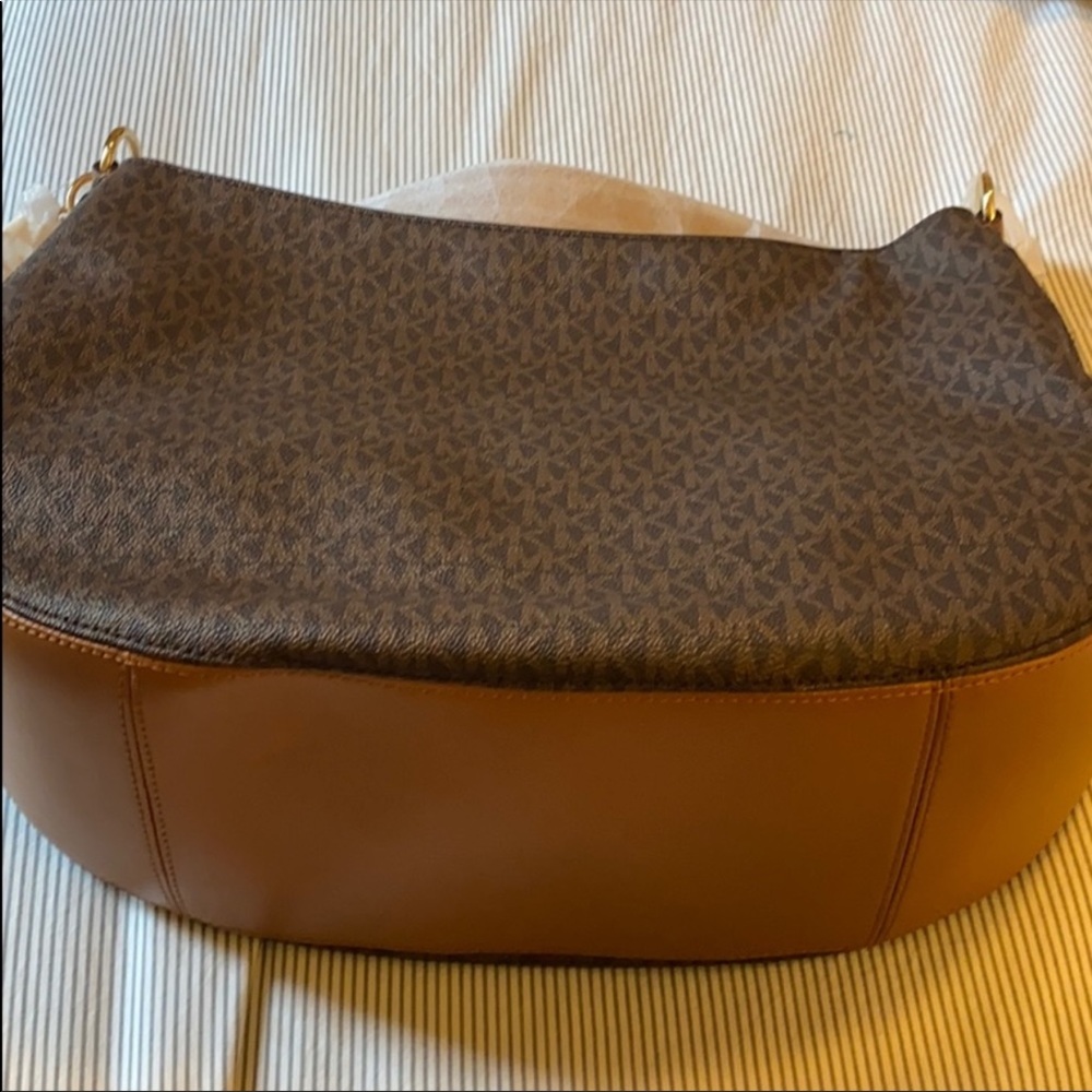 Michael Kors Shoulder Bag Brand New - Picture 2 of 7